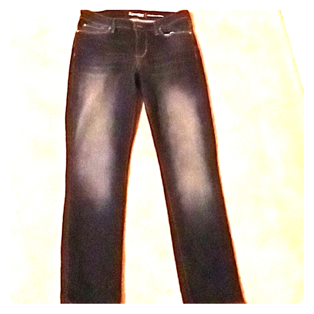 Levis Women's jeans